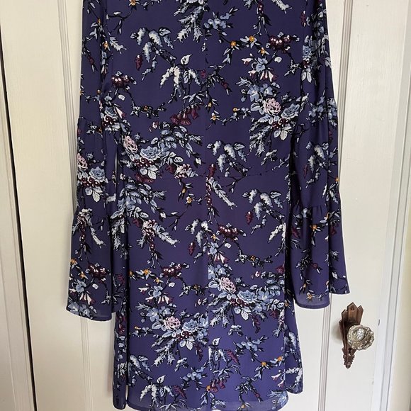 Loft purple floral dress with bell sleeves - Picture 4 of 4